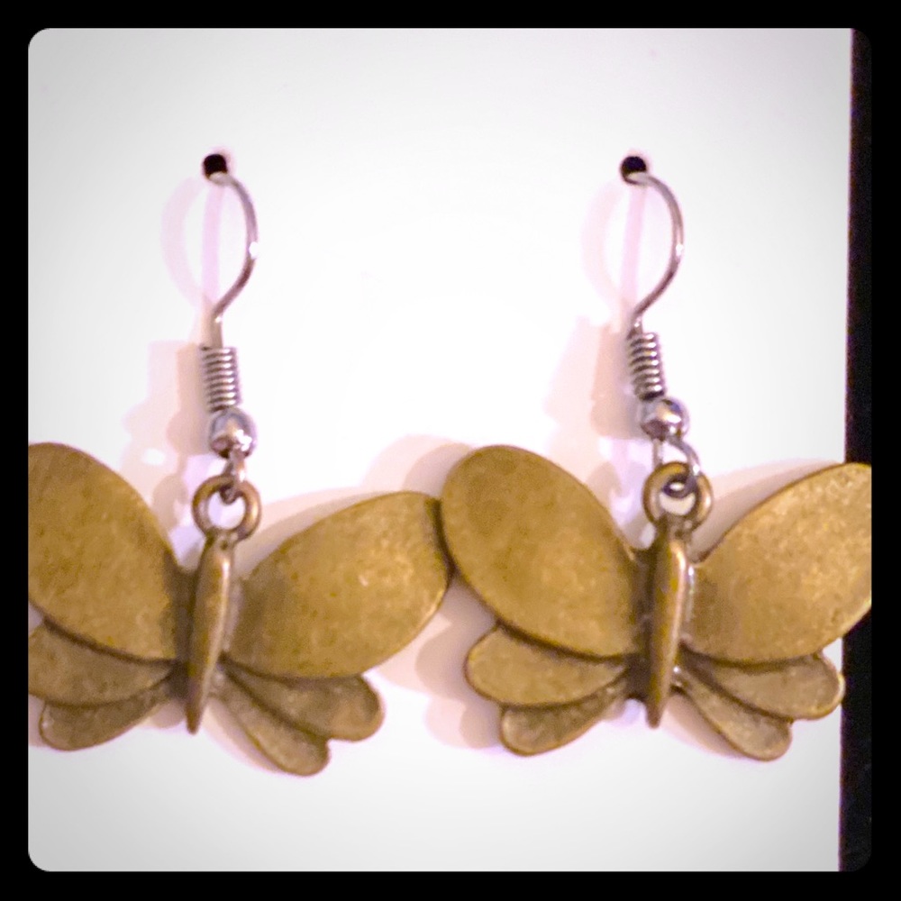 Beautiful Antique Brass Butterfly Earrings!!